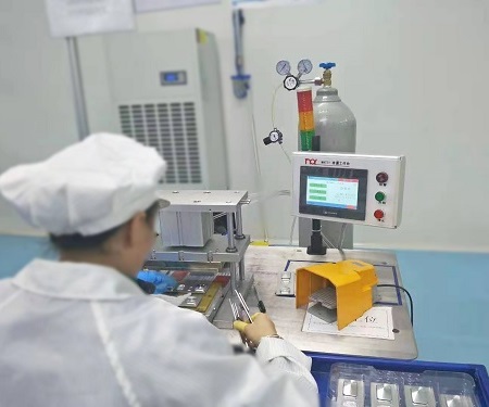 ​选择氦质谱检漏仪的检漏方法